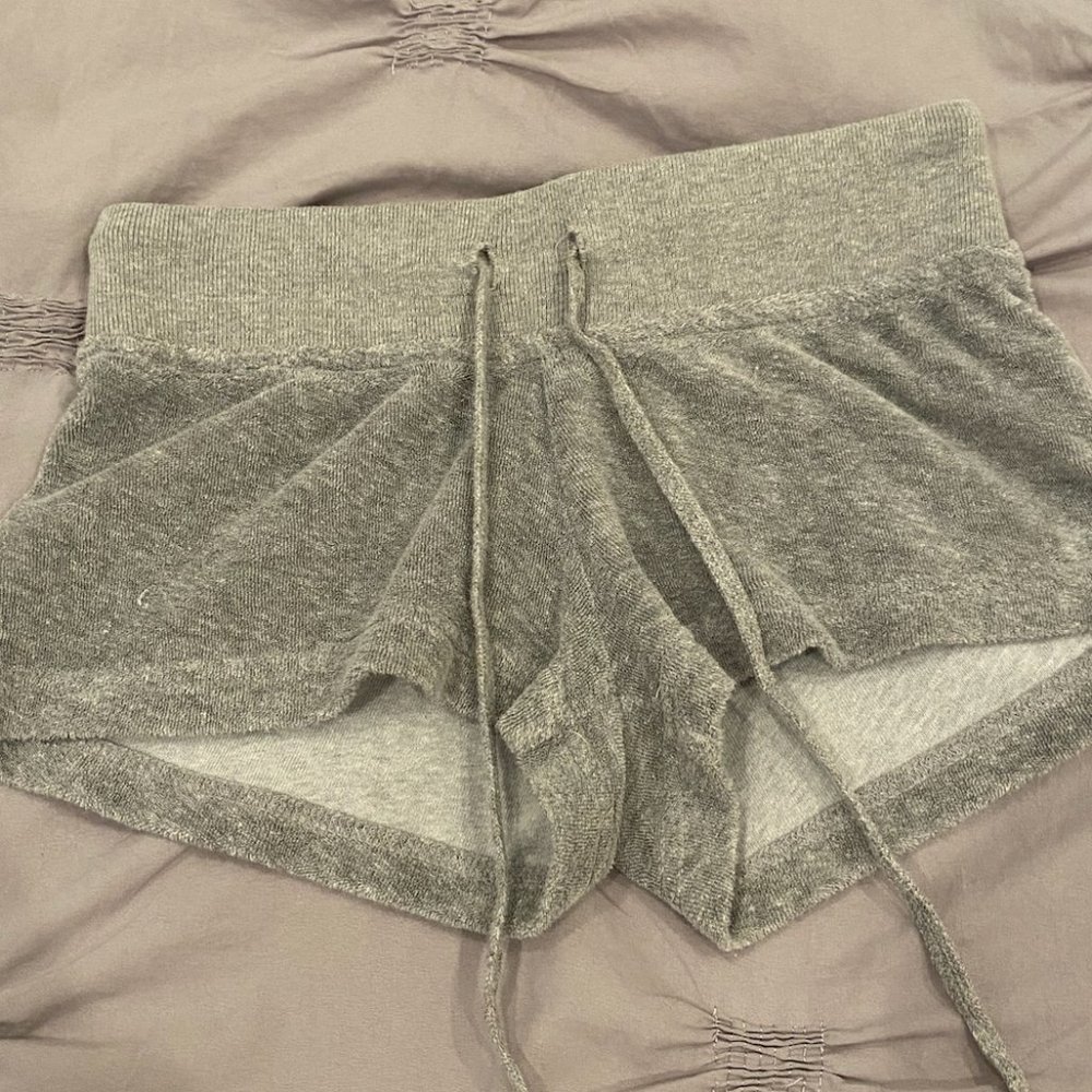 Gray Hard Tails